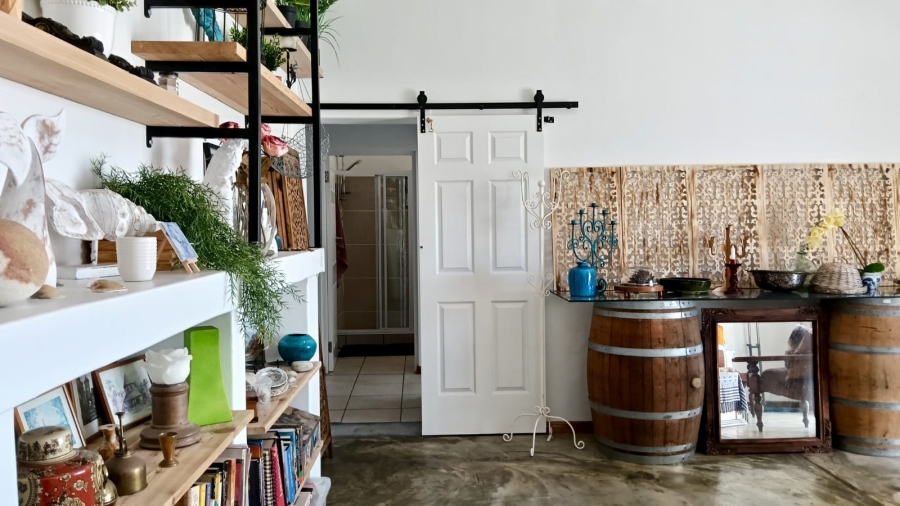 To Let 1 Bedroom Property for Rent in Vermont Western Cape